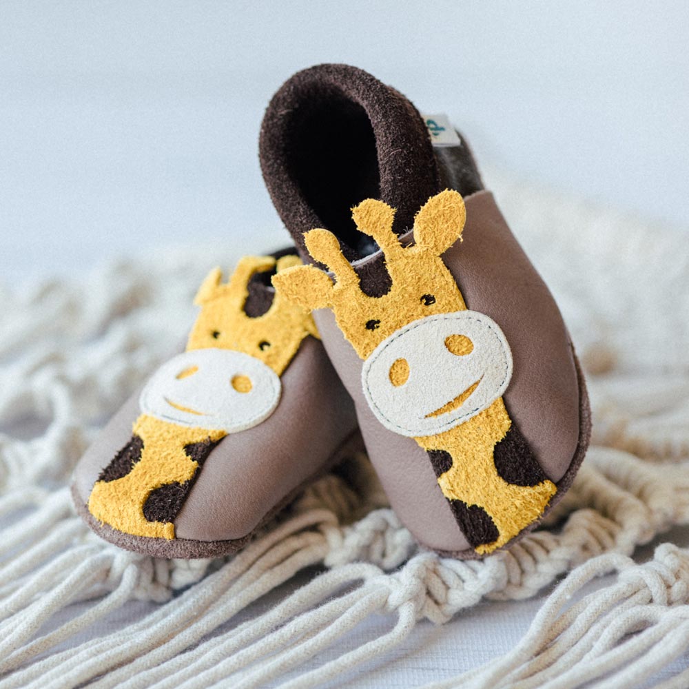 Giraffe - crawling shoes and slippers made of natural leather