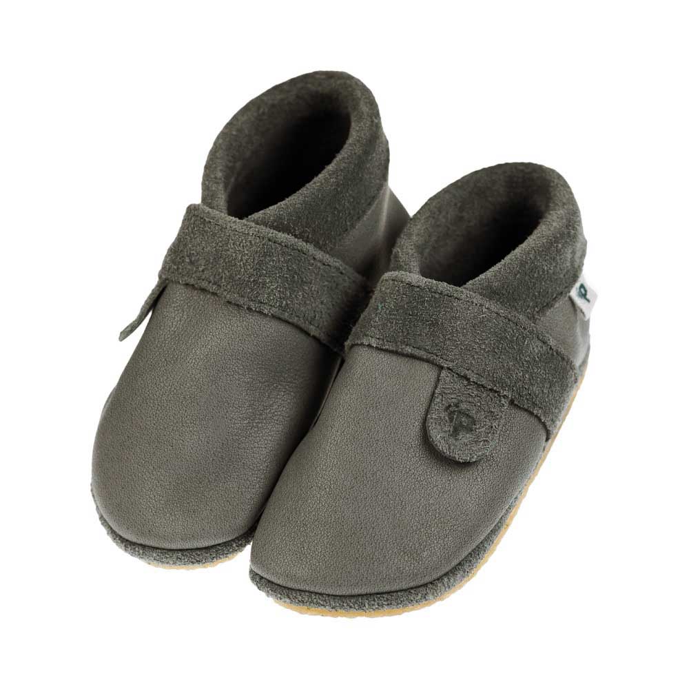 Basics- crawling shoes and slippers with natural rubber sole