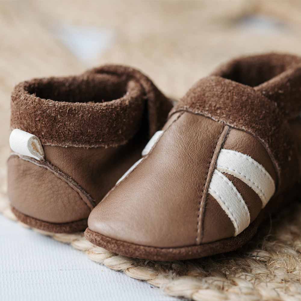 Sportolino with stripes - crawling shoes and slippers made of natural leather